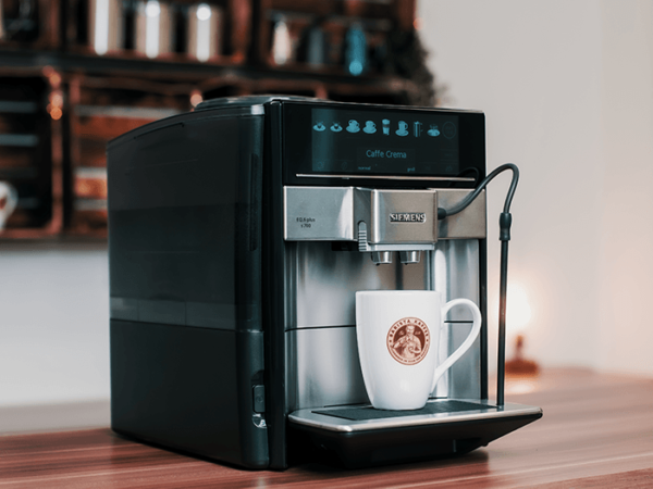 Die 2 besten Kaffeevollautomaten mit Milchschlauch - Barista Kaffee